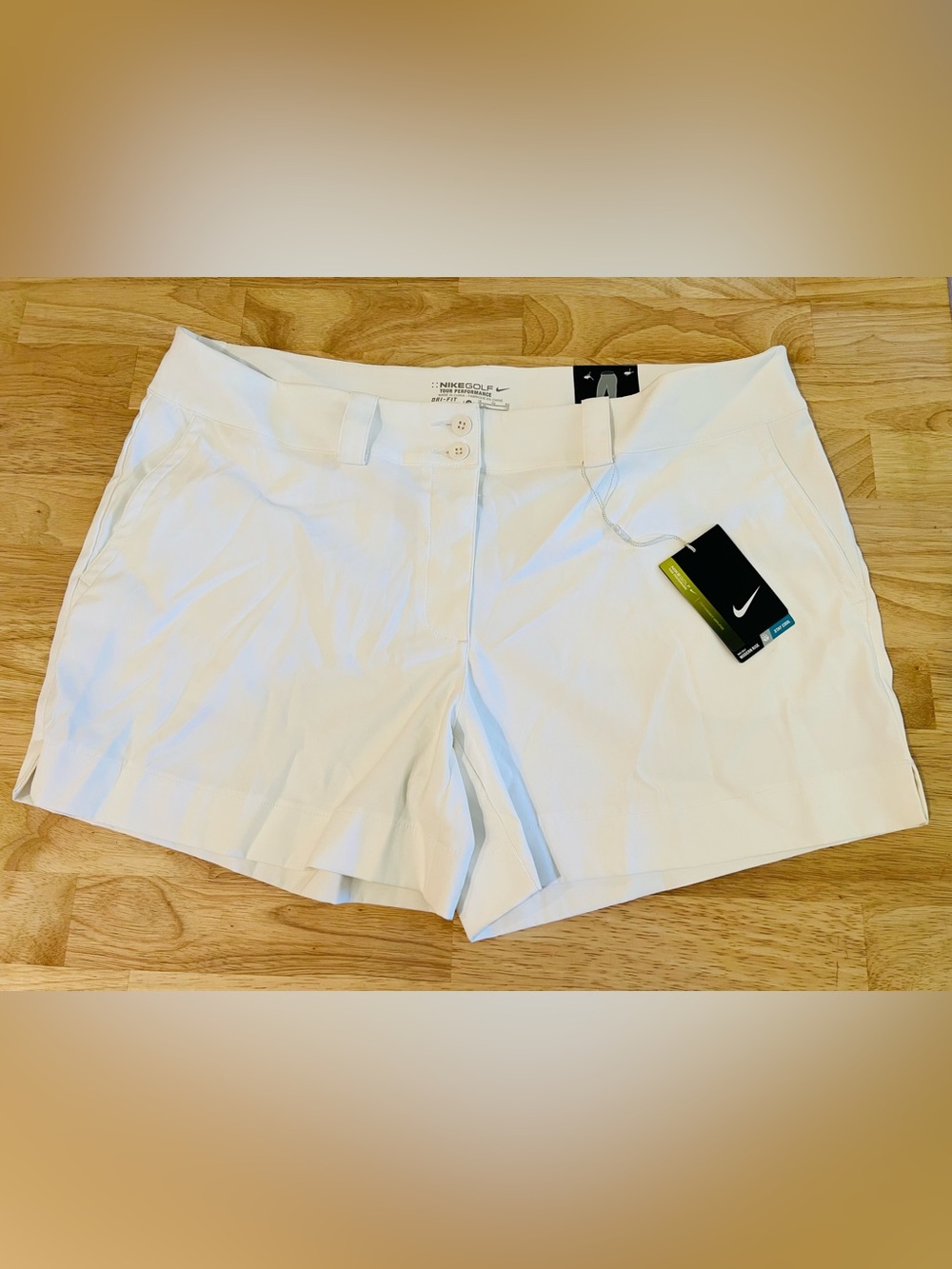 Nike Golf Women’s White Dri-FIT Golf Shorts Size 16 618149 NWT
